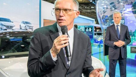 Stellantis Paris Araba Fuarı’nda elektrikli araç vizyonunu sergiledi