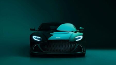 Aston Martin’den Super GT modeline görkemli veda: DBS 770 Ultimate