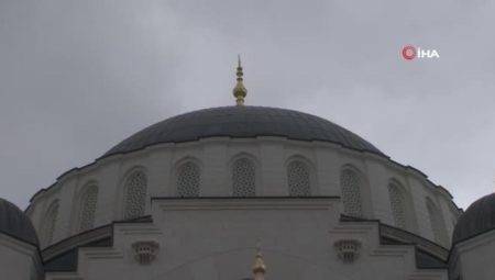 Barbaros Hayrettin Paşa Camii yarın ibadete açılıyor